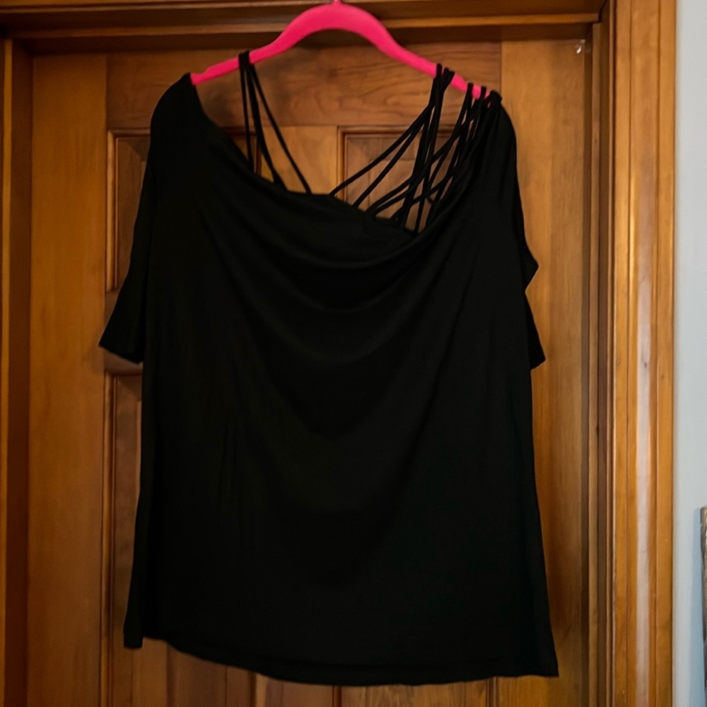 Strappy neckline cold shoulder T-shirt
